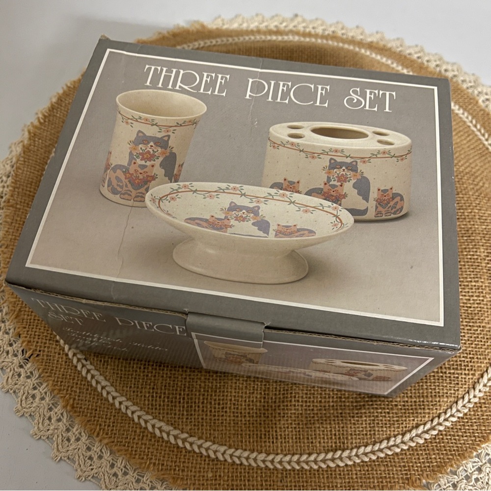 NWT vintage Japan 3pcs porcelain toothbrush holder /tumbler /loap dish gift set - Picture 11 of 11